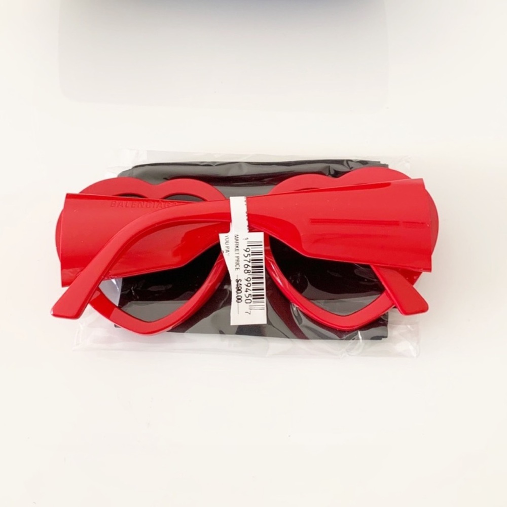 SOLD E Balenciaga Heart Sunglasses, New - Picture 12 of 14